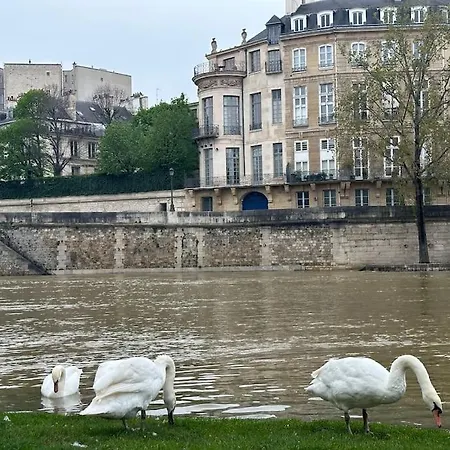 Appartamento Parisien Sur Les Quais De Seine