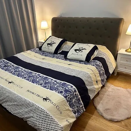 Apartment Parisien Sur Les Quais De Seine