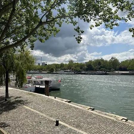 Parisien Sur Les Quais De Seine Apartment Paris